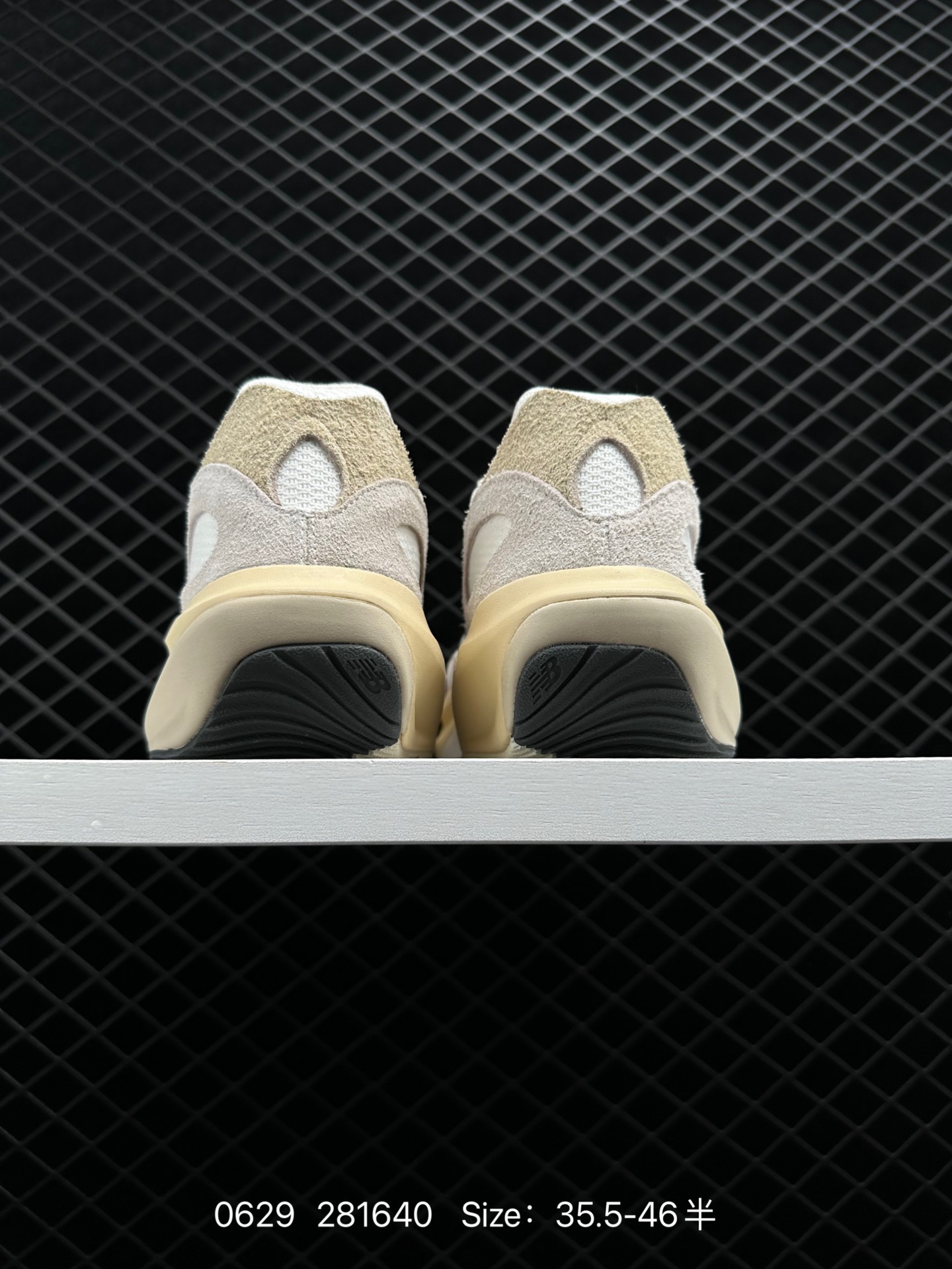 New Balance Warped Runner